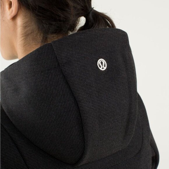Lululemon City Softshell Tweed Black Jacket — Size M/L Approx - Picture 4 of 12